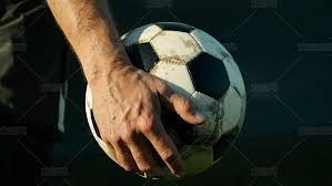 富勒姆与利物浦平分秋色！🍿🤯 你心中的全场最佳是谁？ 来源：转会专家罗马诺