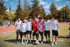 湖人106-128活塞！无奈不是惨败，是老詹赛后不满，东契奇也道歉